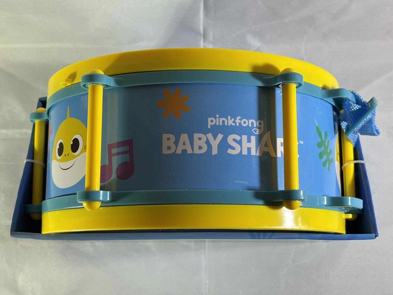Pinkfong Baby Shark 7 Piece Band Playset - Drum, Harmonica, Tambourine & More